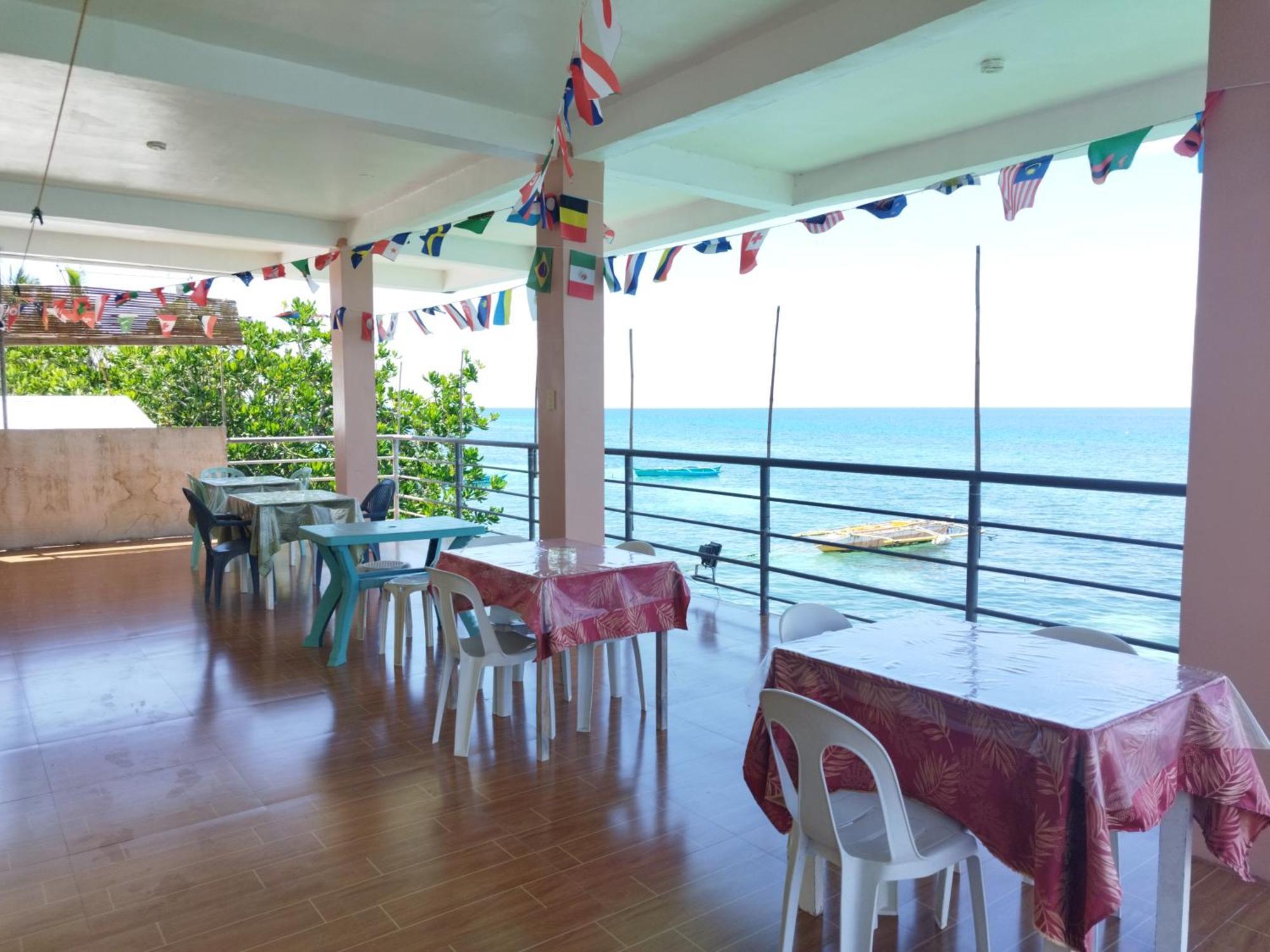 Ocean View Lodging House Bed & Breakfast Oslob Ngoại thất bức ảnh